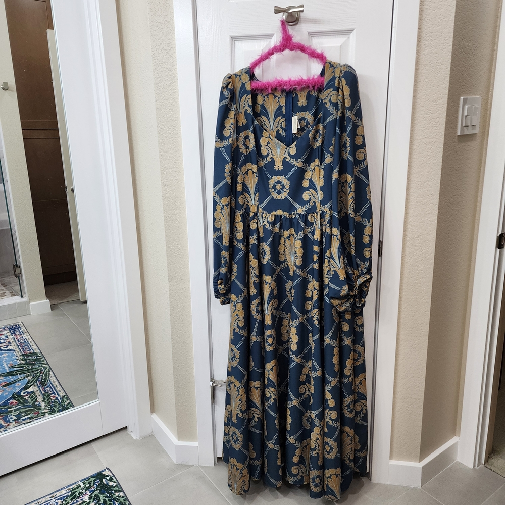 2X Renaissance Inspired Lucrezia Maxi Gown
